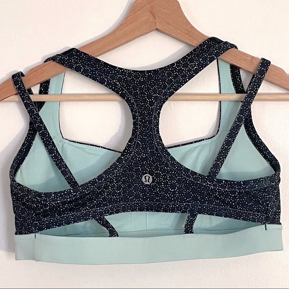 Lululemon sports bra